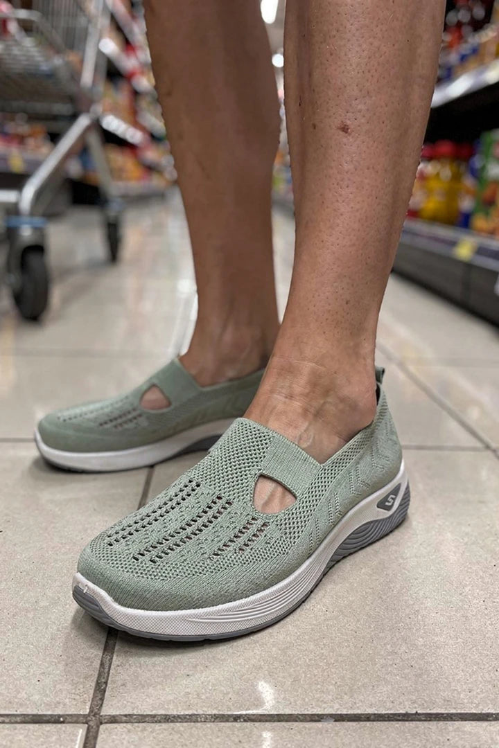 <h2><strong>Customers love our shoes!</strong></h2>