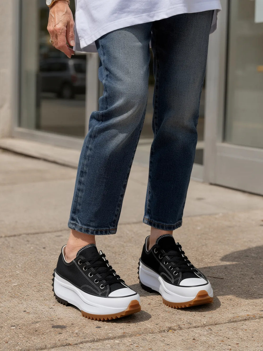 <h2><strong>Customers love our shoes!</strong></h2>
