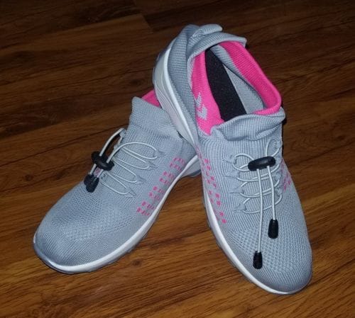 <h2>Customers love our shoes!</h2>