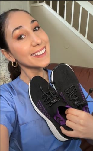 <h2>Customers love our shoes!</h2>
